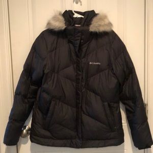 Woman’s Columbia Ski Jacket